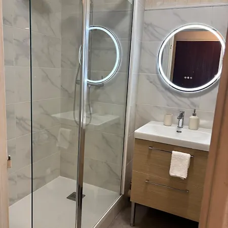 Apartman Downtown - Secure Parking *