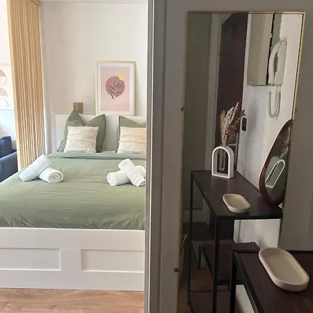 Downtown - Secure Parking Apartman